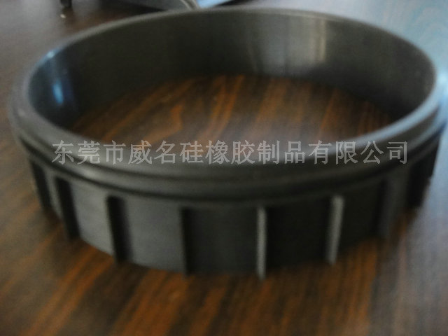 什么是導(dǎo)熱硅膠制品？